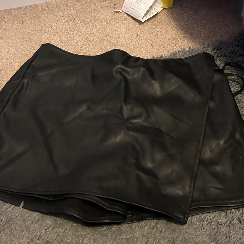 Abercrombie Black Leather Skort